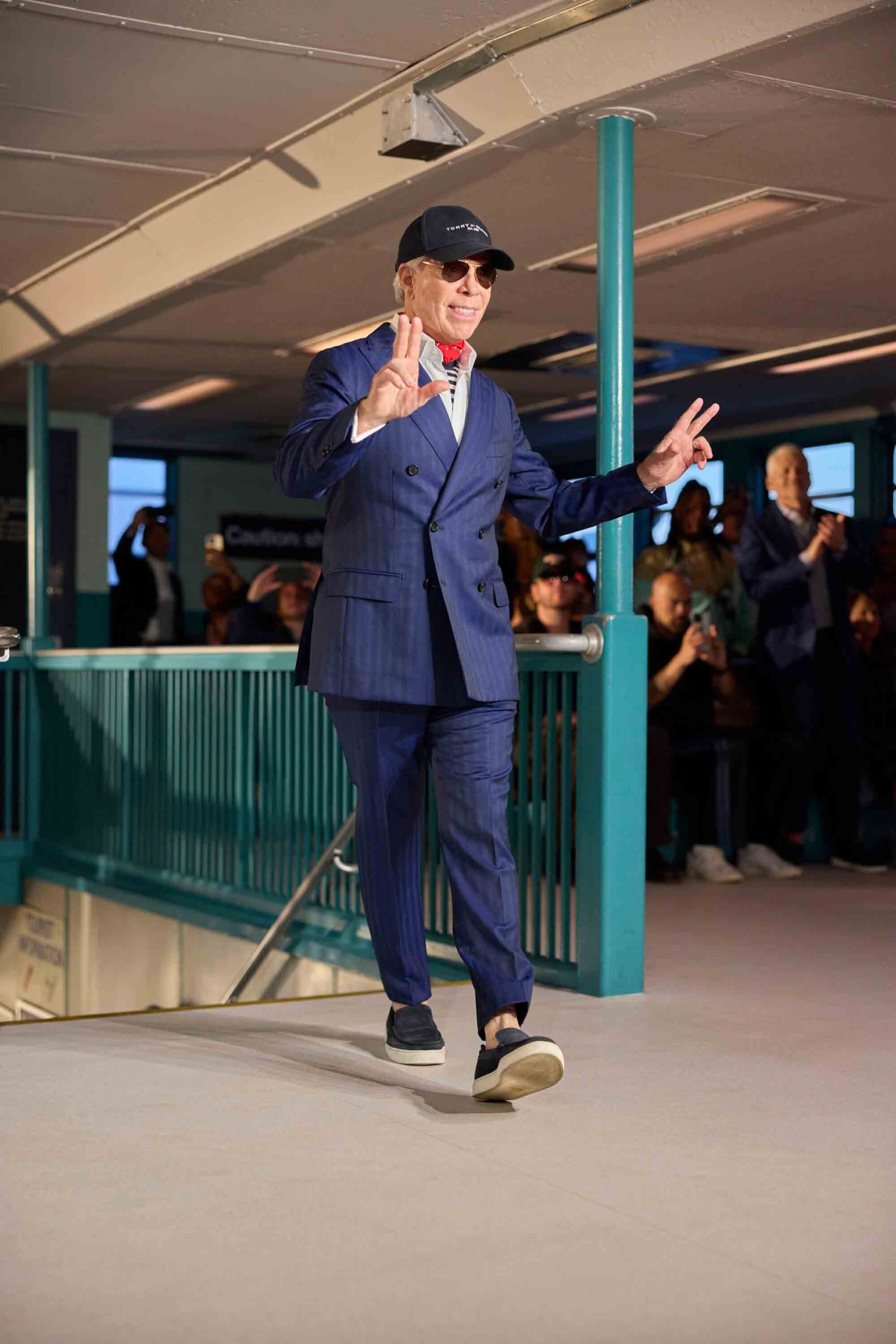 Petualangan Nautikal Tommy Hilfiger di Koleksi Spring-Summer 2025 NYFW